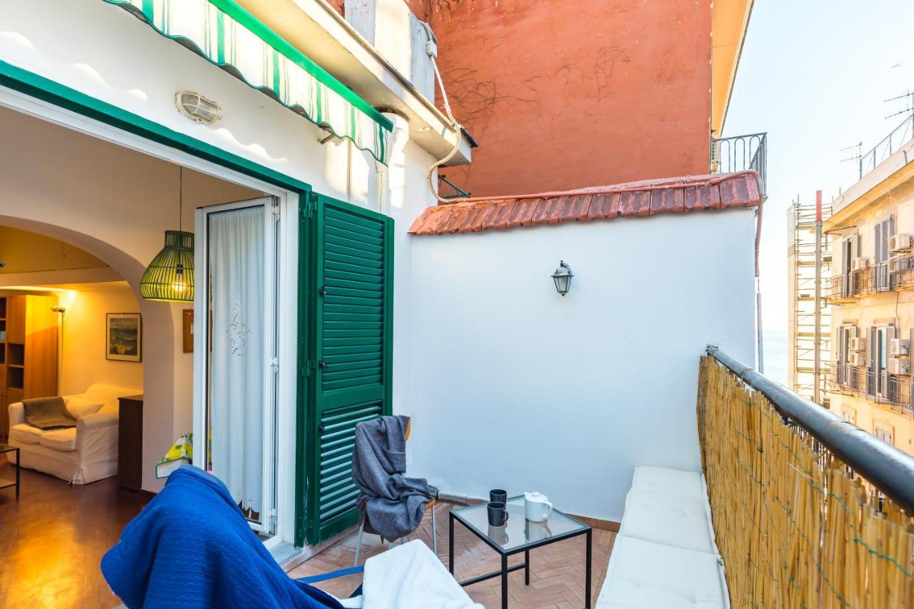 Parthenope'S Eye On The Seafront By Napoliapartments Εξωτερικό φωτογραφία